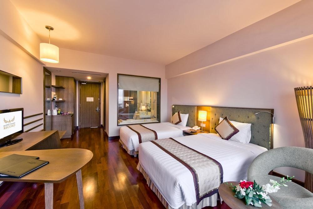 Muong Thanh Holiday Hue Hotel Exteriör bild