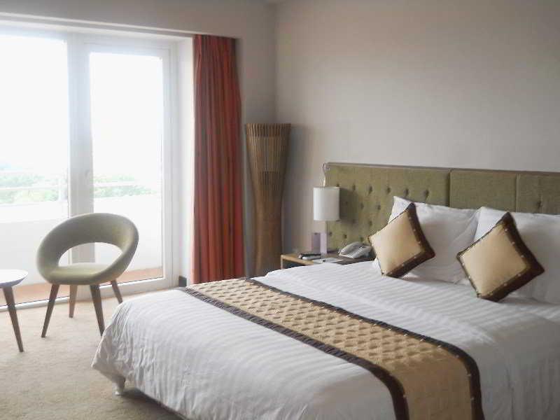 Muong Thanh Holiday Hue Hotel Exteriör bild