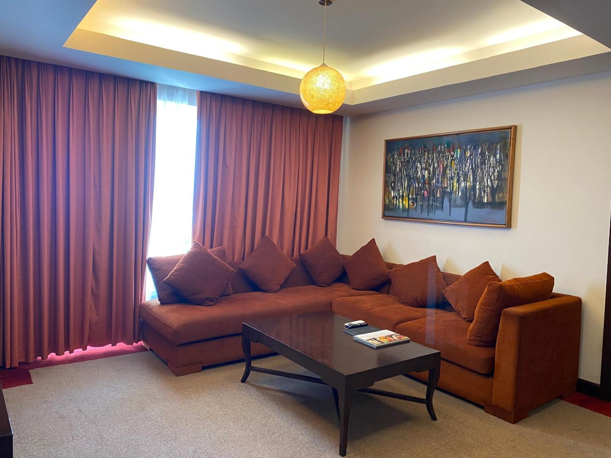 Muong Thanh Holiday Hue Hotel Rum bild