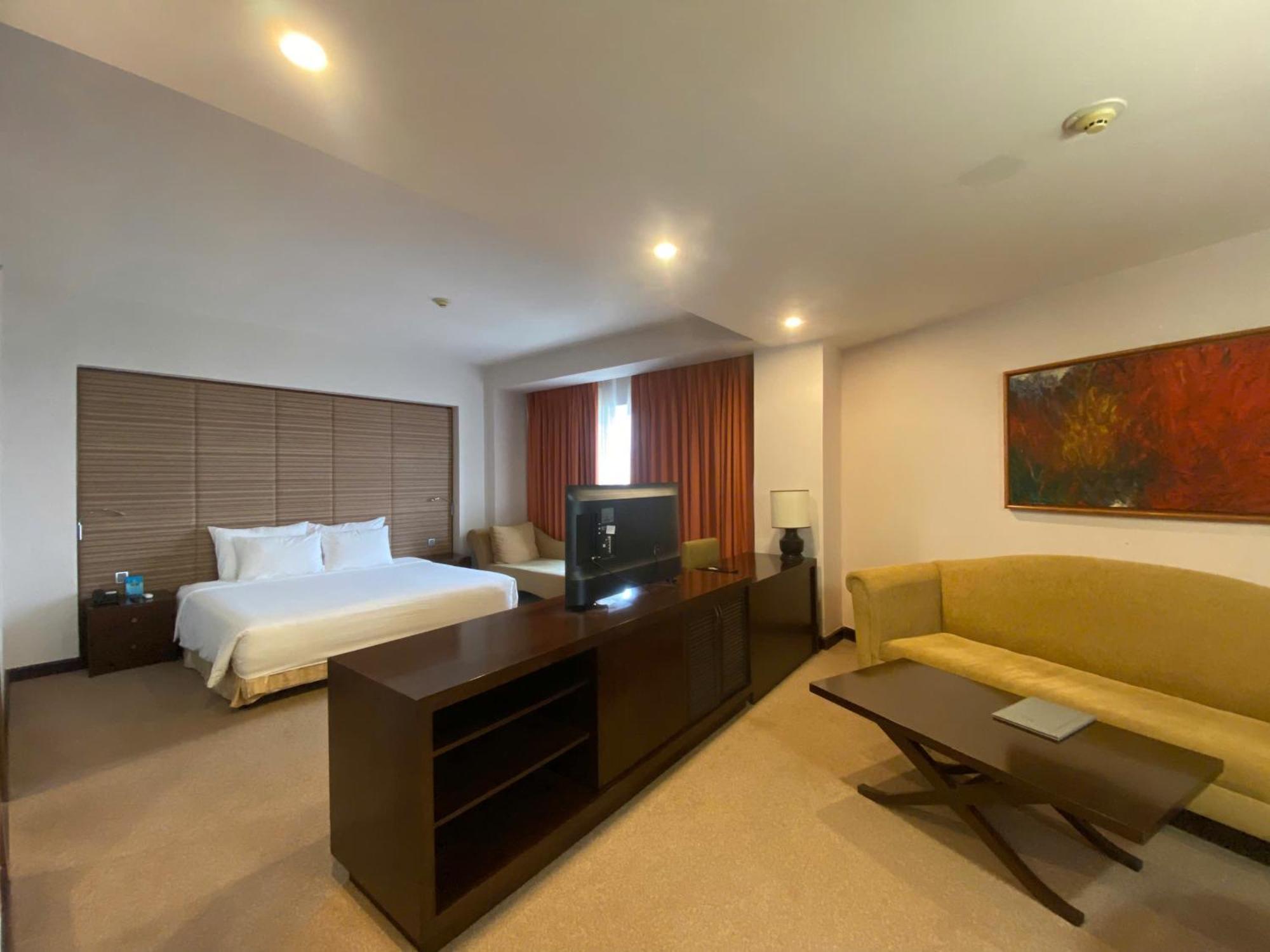 Muong Thanh Holiday Hue Hotel Rum bild