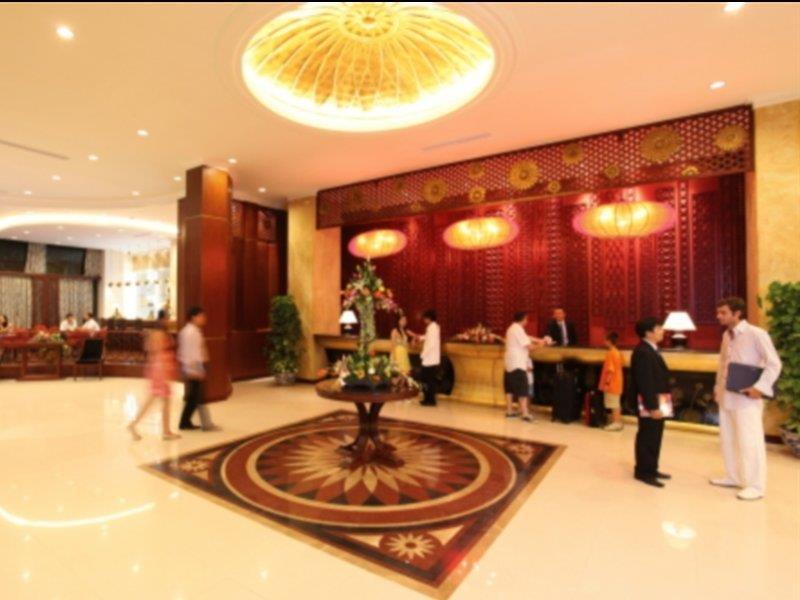 Muong Thanh Holiday Hue Hotel Exteriör bild