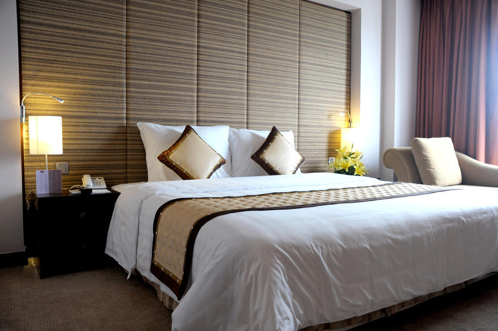 Muong Thanh Holiday Hue Hotel Exteriör bild