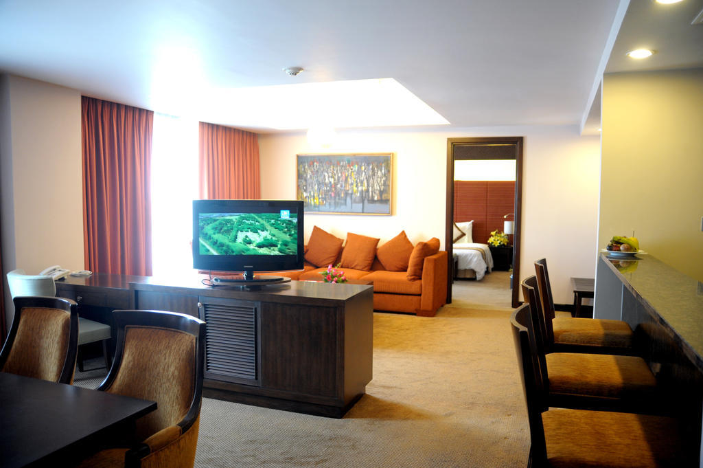 Muong Thanh Holiday Hue Hotel Exteriör bild