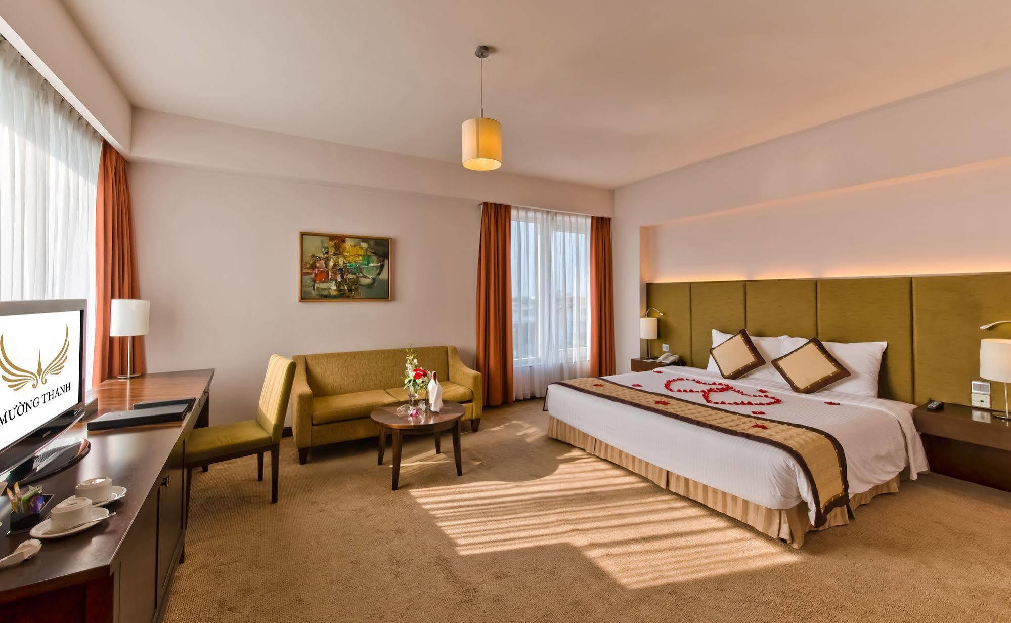 Muong Thanh Holiday Hue Hotel Exteriör bild