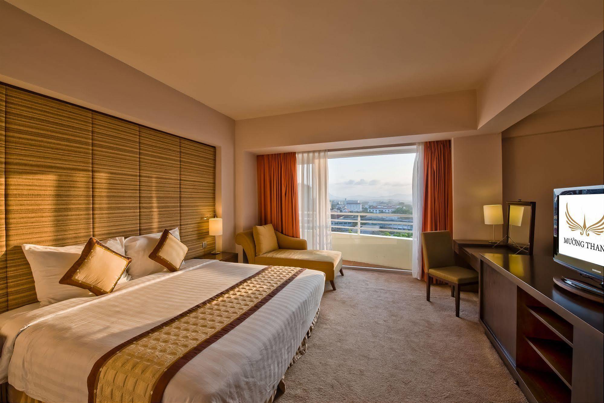 Muong Thanh Holiday Hue Hotel Exteriör bild