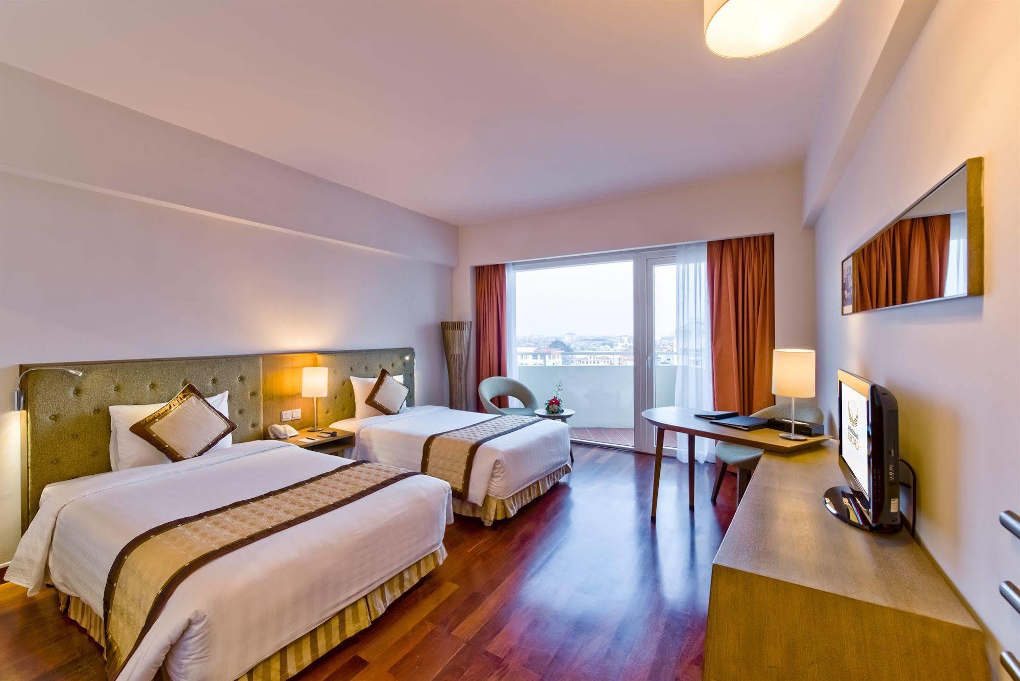 Muong Thanh Holiday Hue Hotel Exteriör bild