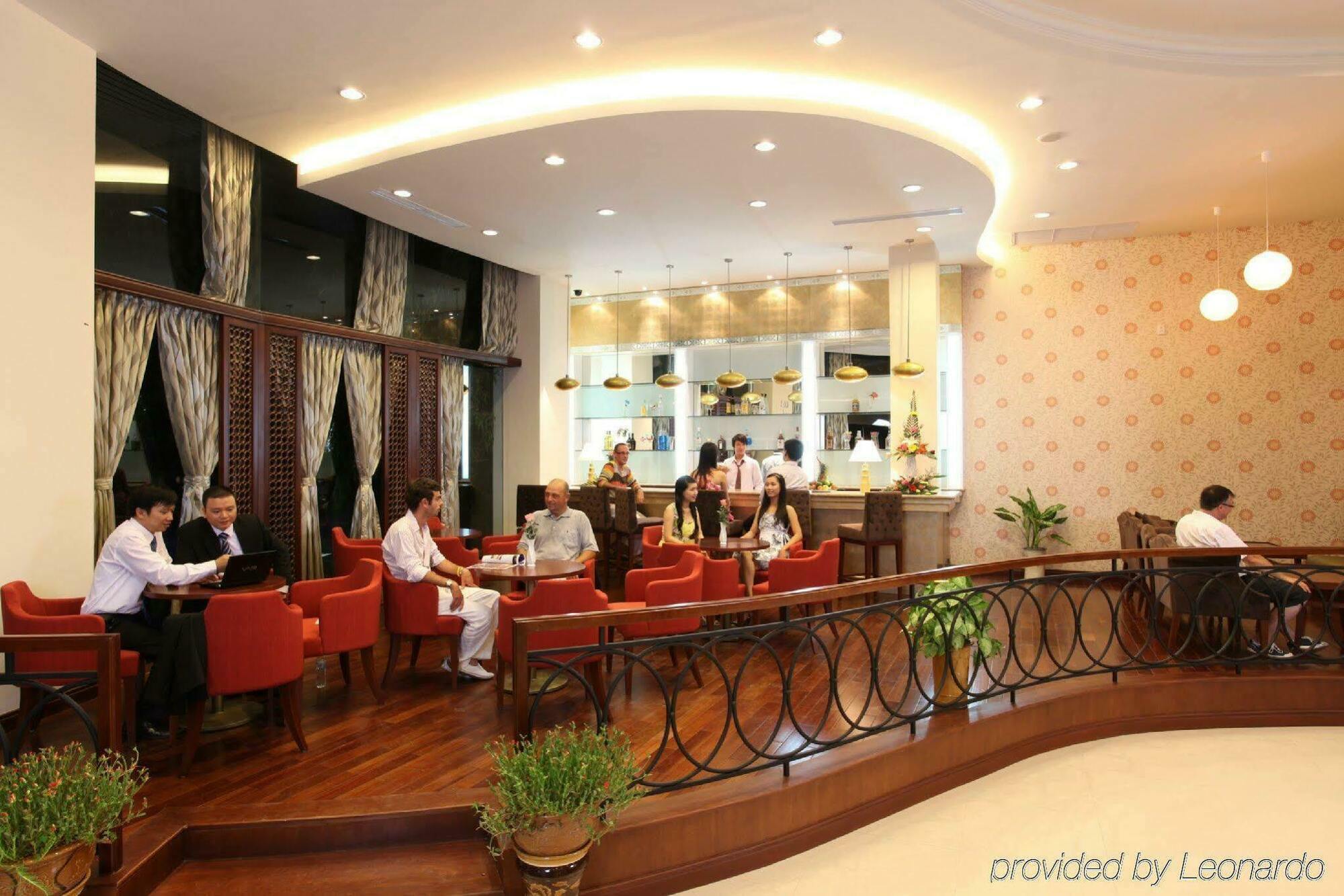 Muong Thanh Holiday Hue Hotel Exteriör bild