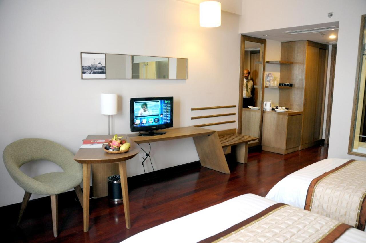 Muong Thanh Holiday Hue Hotel Exteriör bild